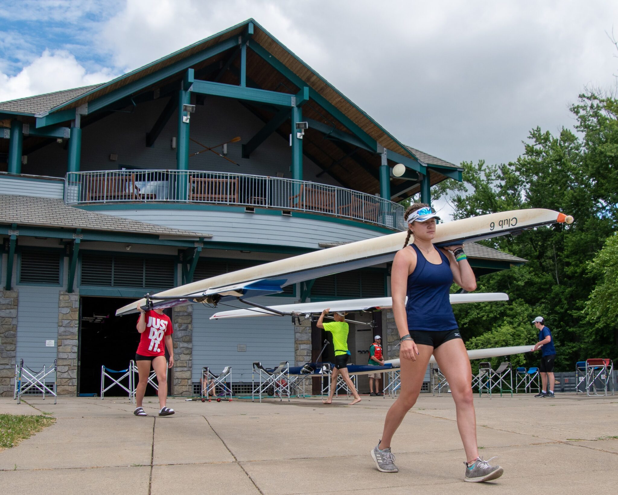 Read more about the article Summer Youth Rowing Clinics